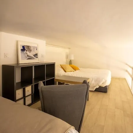 3 Personnes Avec Terrasse 50 M De La Grande Surf * ביאריץ